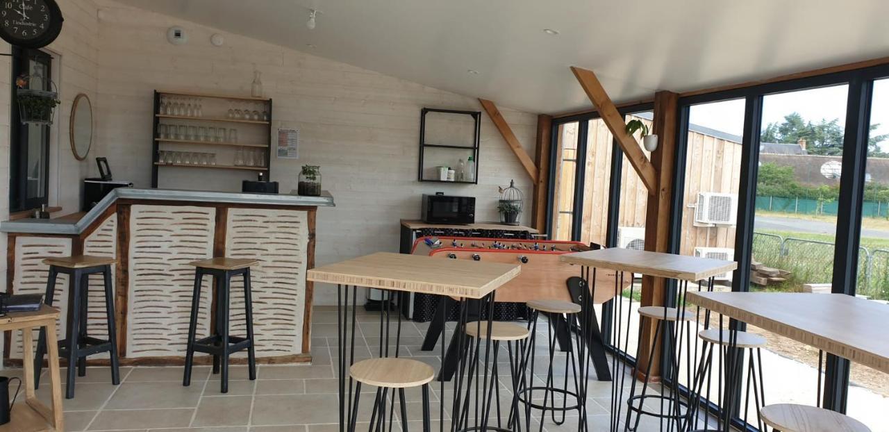 Le Nichoir Hotel Lion-en-Sullias ภายนอก รูปภาพ