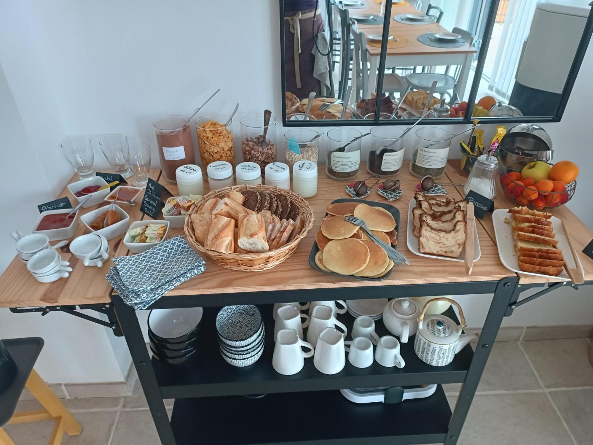 Le Nichoir Hotel Lion-en-Sullias ภายนอก รูปภาพ